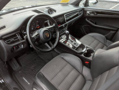 2023 Porsche Macan