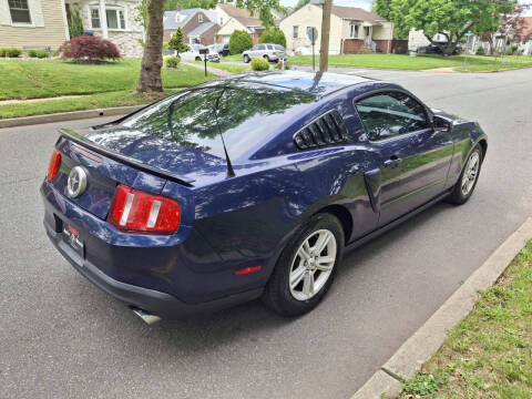 2012 Ford Mustang V6