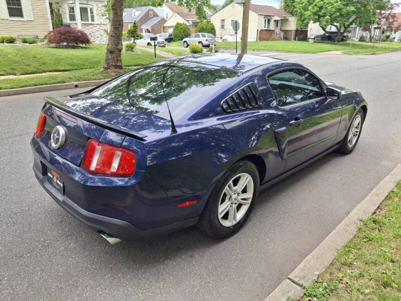 2012 Ford Mustang V6