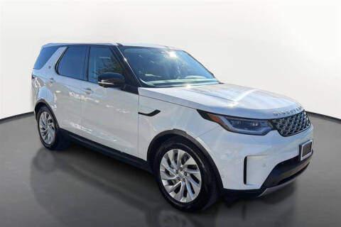 2024 Land Rover Discovery P300 S