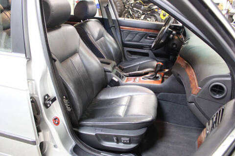 2000 BMW 5 Series 528i