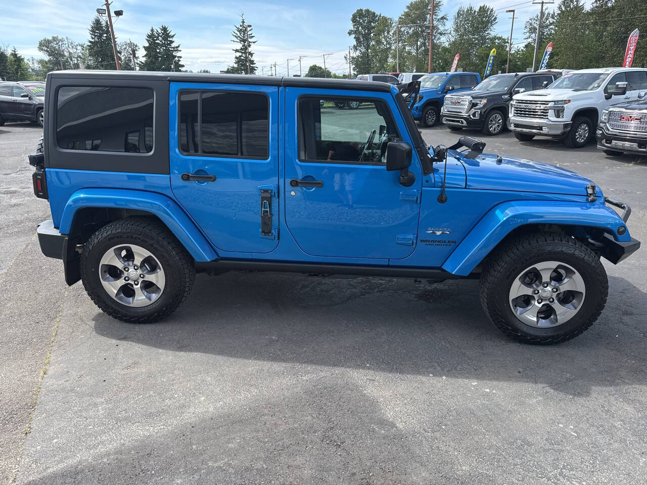 used 2016 Jeep Wrangler Unlimited car, priced at $21,999