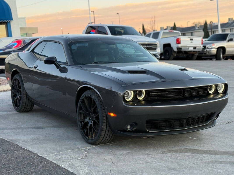 2018 Dodge Challenger SXT Plus