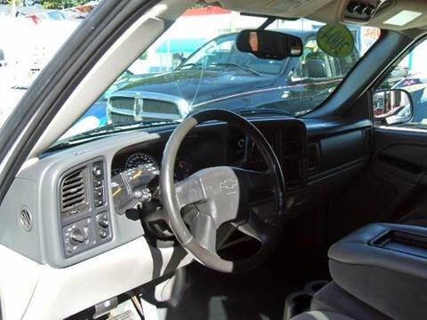 2004 Chevrolet Tahoe LS