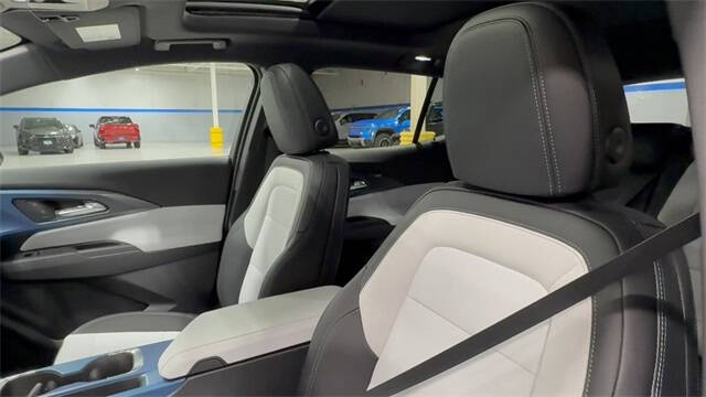 2026 Chevrolet Equinox EV LT 2