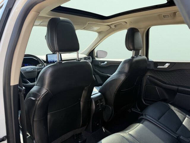 2020 Ford Escape Hybrid Titanium