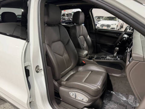 2019 Porsche Macan S