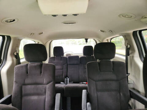 2014 Dodge Grand Caravan American Value Package