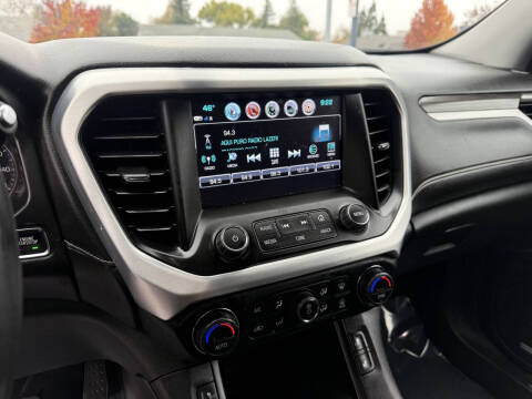 2019 GMC Acadia SLT-1