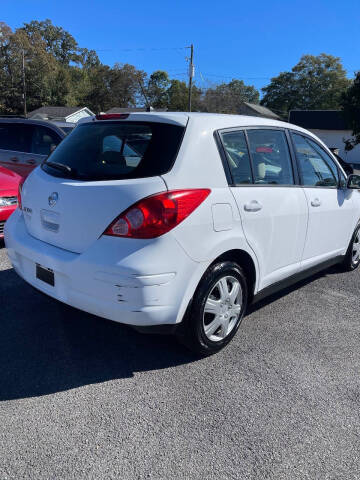 2009 Nissan Versa 1.8 S