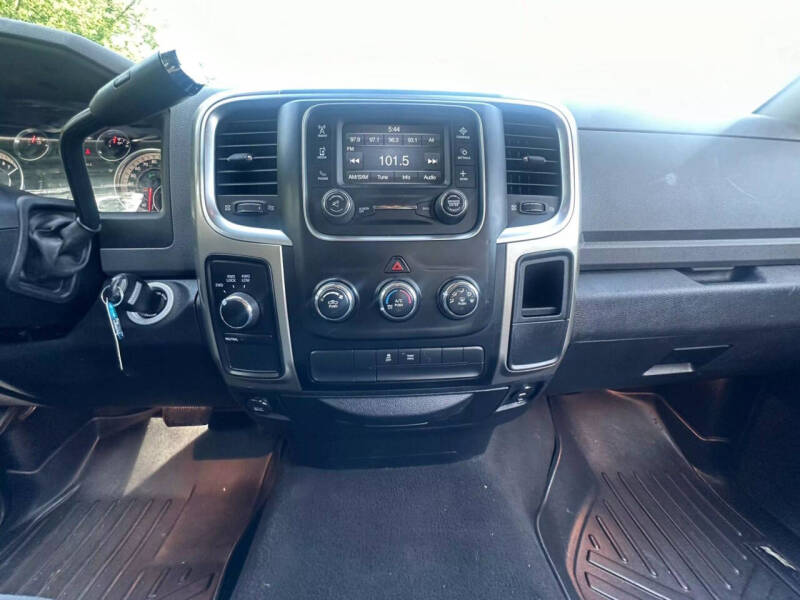 2013 RAM 1500 SLT