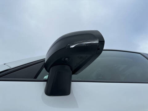 2025 Volvo XC60 B5 Plus Dark Theme