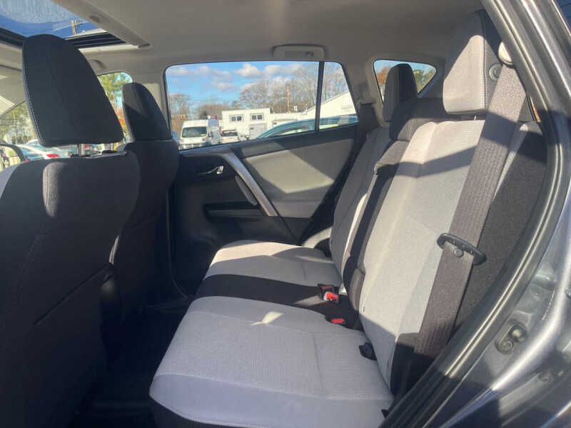 2017 Toyota RAV4 Hybrid XLE