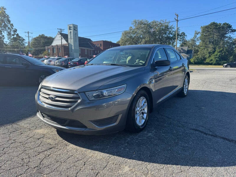 2014 Ford Taurus SE