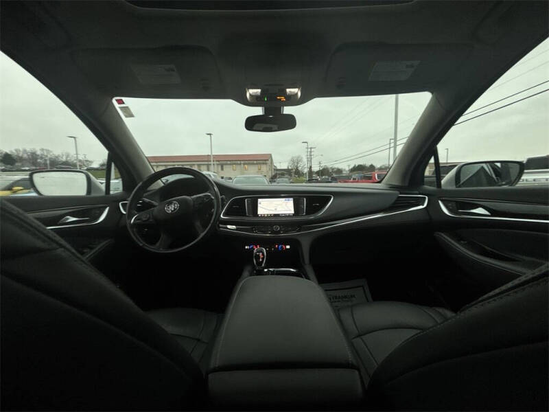 2021 Buick Enclave Essence