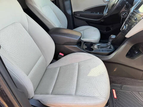 2018 Hyundai Santa Fe SE