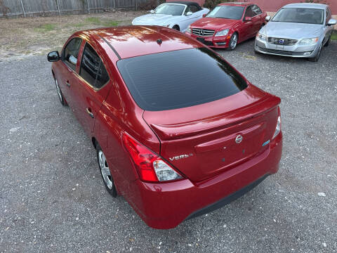 2015 Nissan Versa 1.6 S