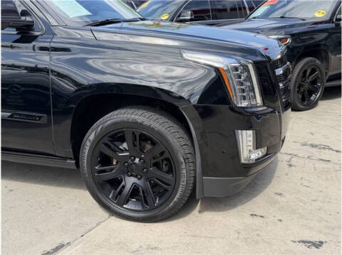 2019 Cadillac Escalade ESV Premium Luxury