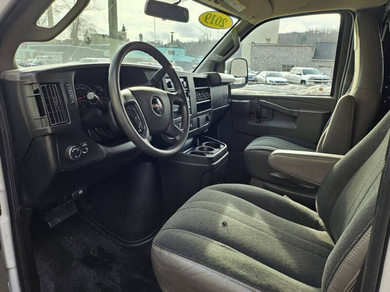 2019 GMC Savana 2500