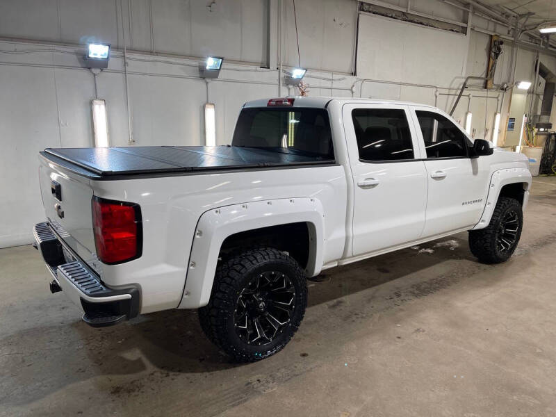 Used 2015 Chevrolet Silverado 1500 LT with VIN 3GCUKREC5FG214781 for sale in Sioux Falls, SD