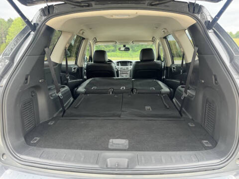 2017 Nissan Pathfinder SL