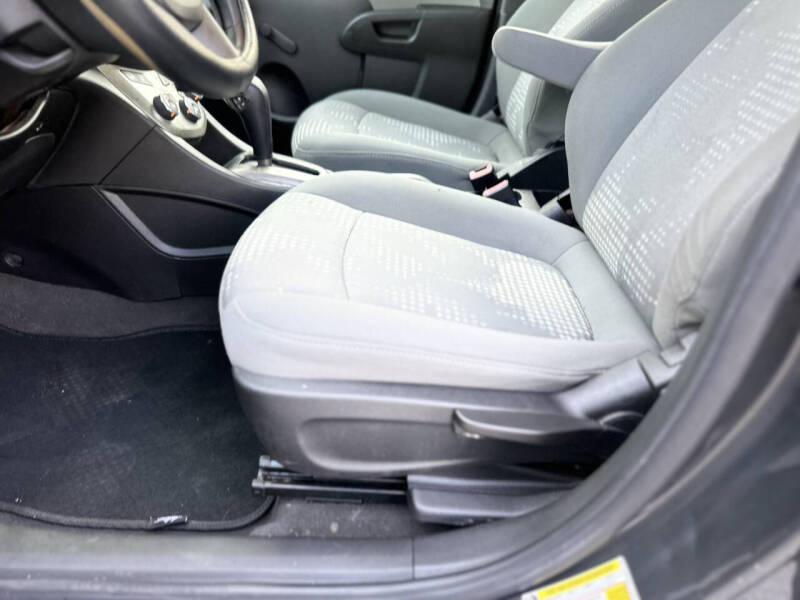 2014 Chevrolet Sonic LS Auto