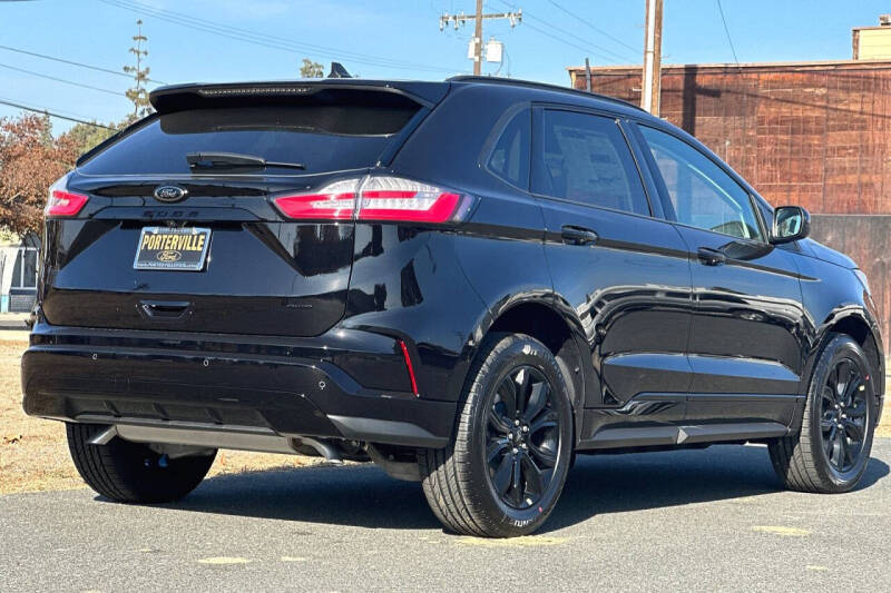 2024 Ford Edge SE