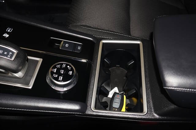 2025 Mitsubishi Outlander PHEV ES