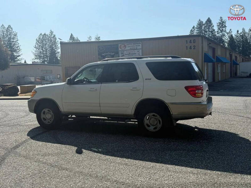 2003 Toyota Sequoia SR5