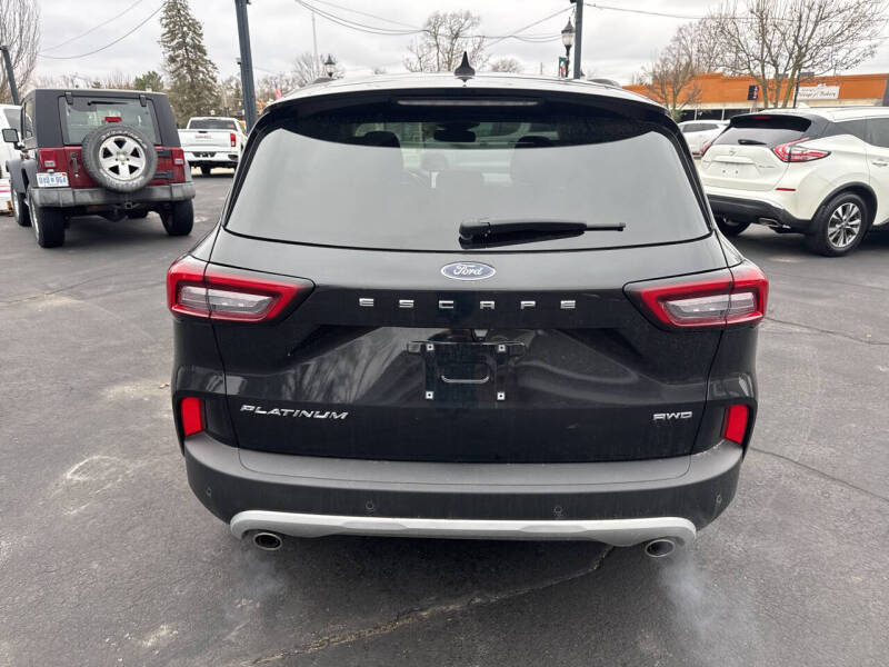 2024 Ford Escape Platinum