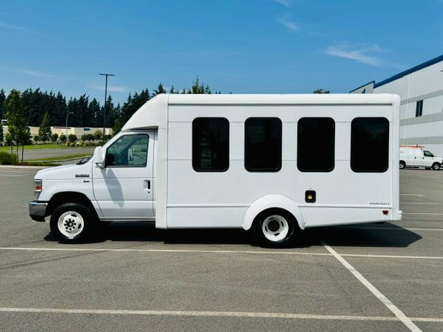 2013 Ford E-Series E-350 SD