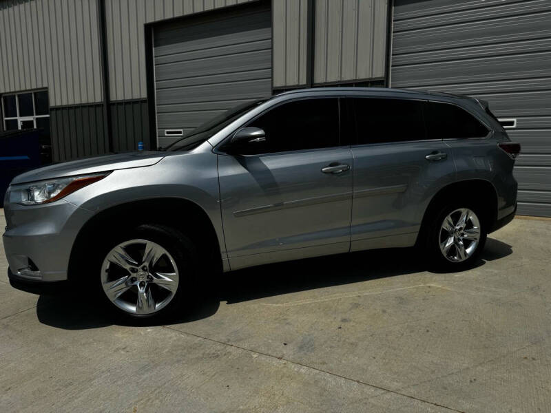 2015 Toyota Highlander Limited photo 2