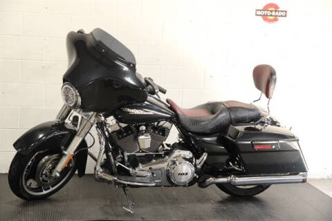 2013 Harley-Davidson STREET GLI