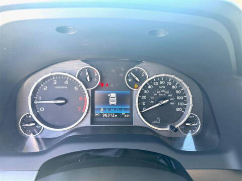 2017 Toyota Tundra SR5