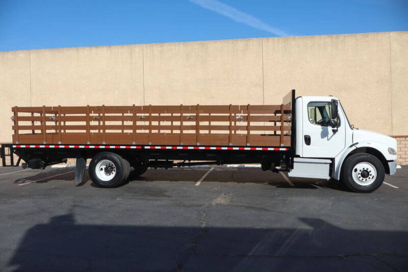 2019 Freightliner M2 106