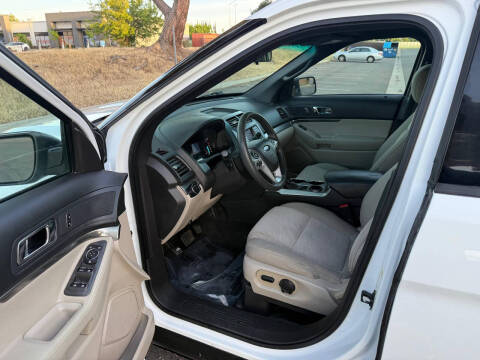 2015 Ford Explorer