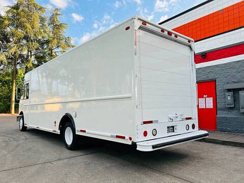 2007 Freightliner MT45 Chassis