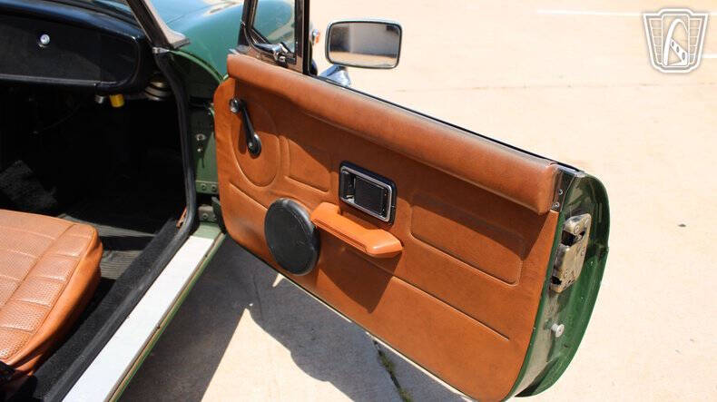 1977 MG B