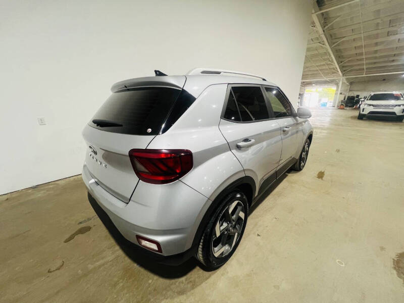 2021 Hyundai Venue SEL