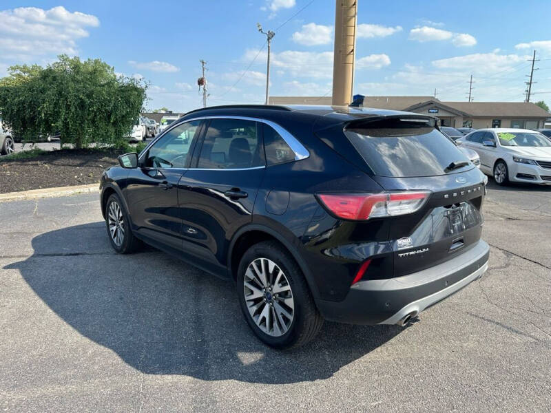 2021 Ford Escape Titanium