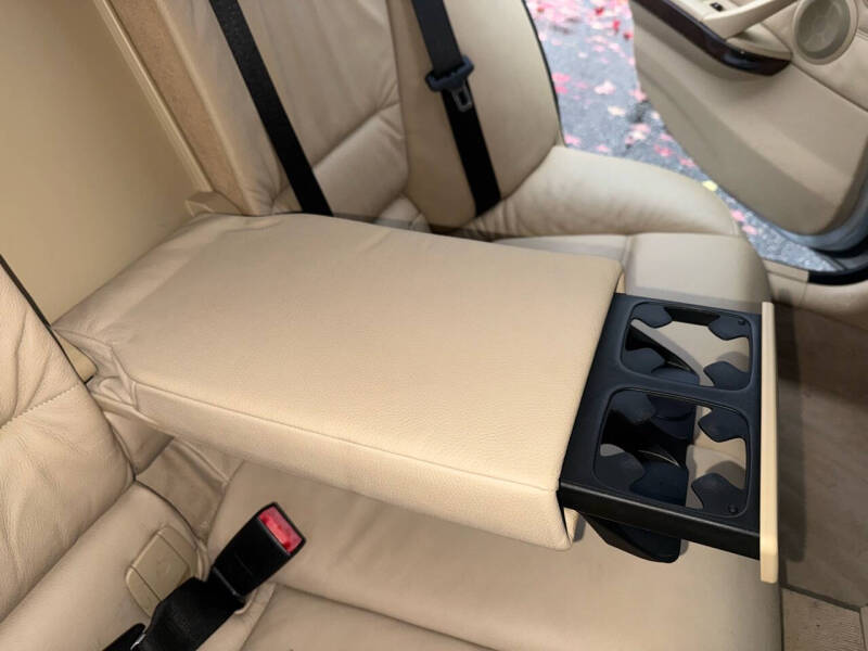 2006 BMW 3 Series 325xi