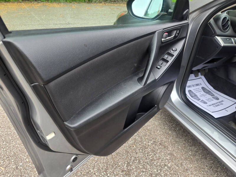 2013 Mazda MAZDA3 i Touring