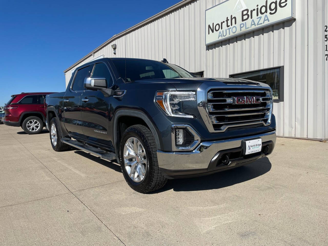 2021 GMC Sierra 1500 SLT's photo