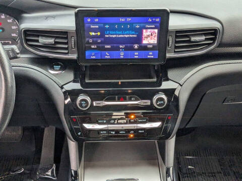 2022 Ford Explorer ST-Line