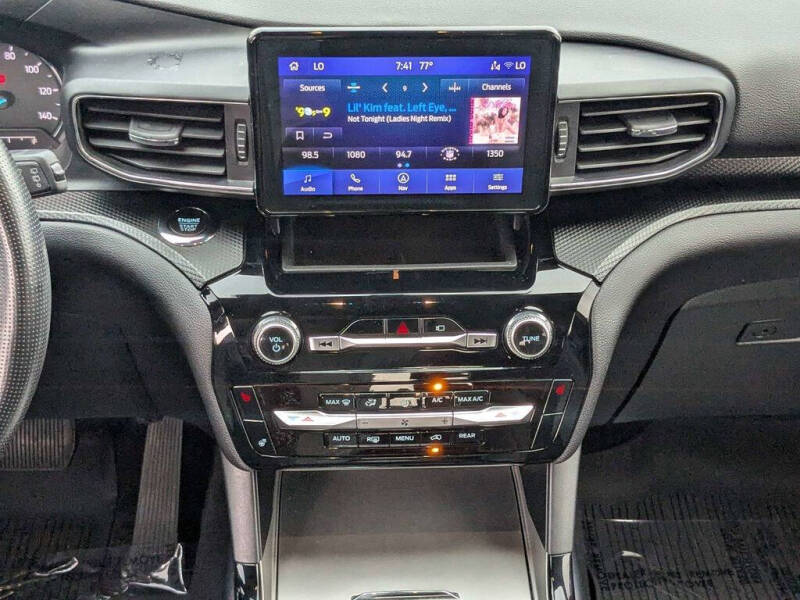 2022 Ford Explorer ST-Line