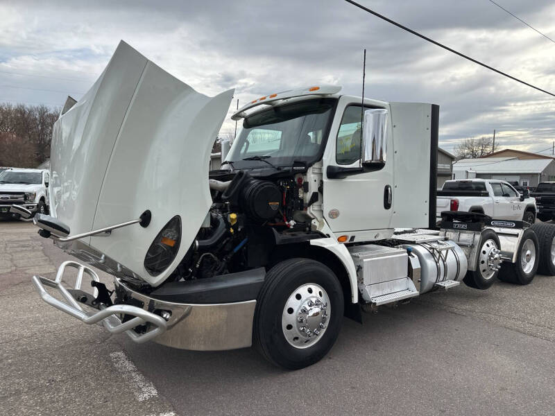 2021 International RH613