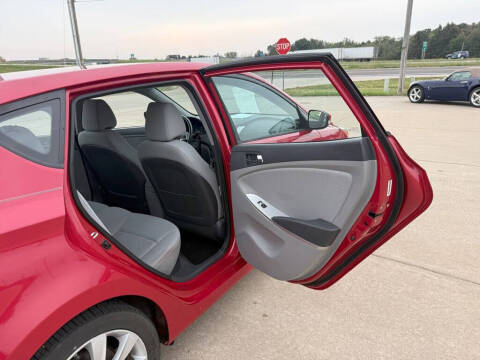 2014 Hyundai Accent SE