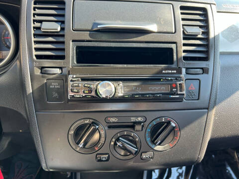 2009 Nissan Versa 1.8 S