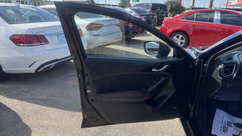 2016 Mazda MAZDA3