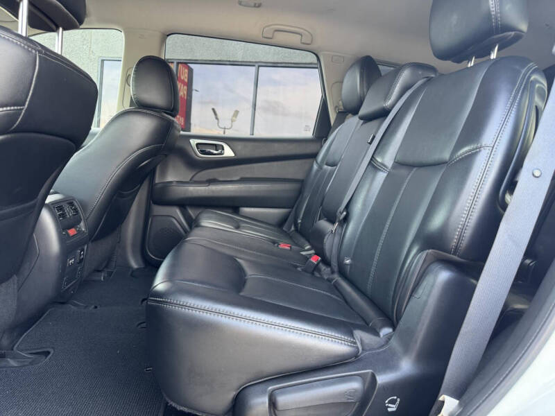 2017 Nissan Pathfinder